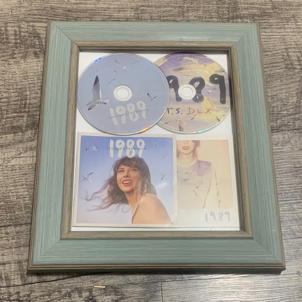 Taylor Swift 1989 CDs & Booklets - Framed